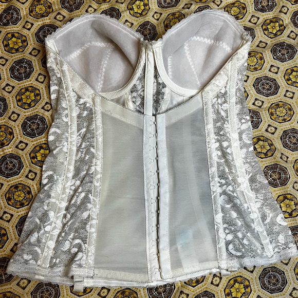 Vintage 80s carnival ivory boned bustier - Picture 3 of 3